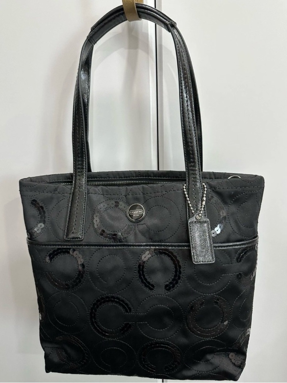 Coach Black Signature C Sequin Medium Tote Bag
F25470 - New